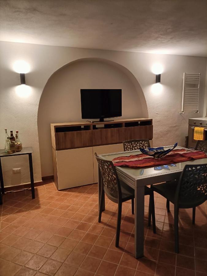 Appartement Locazione Turistica La Gesualda à Castelnuovo Magra Extérieur photo