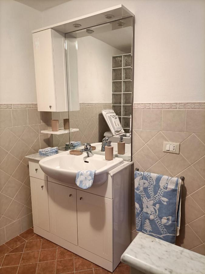 Appartement Locazione Turistica La Gesualda à Castelnuovo Magra Extérieur photo