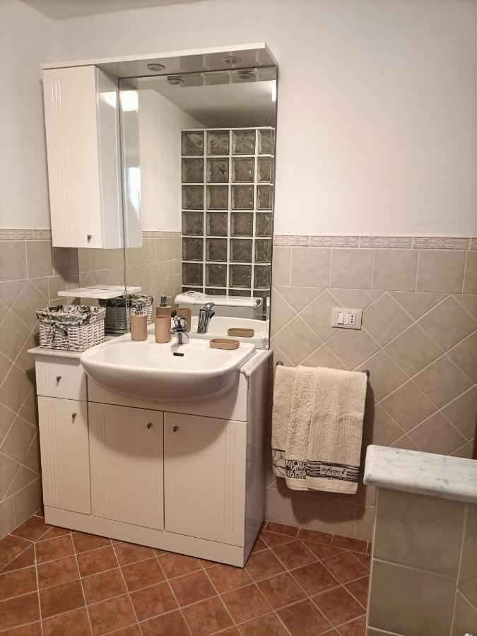 Appartement Locazione Turistica La Gesualda à Castelnuovo Magra Extérieur photo